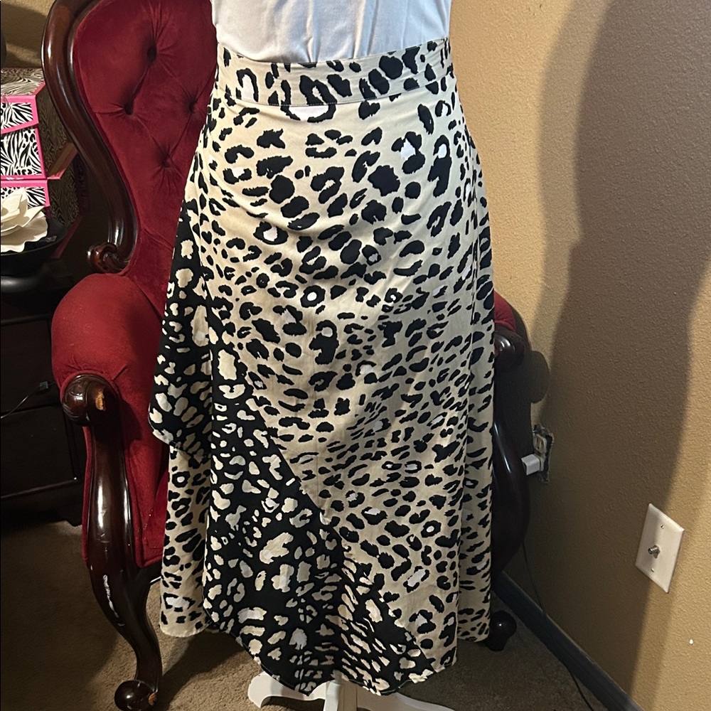 Chic Animal Print A-Line Skirt